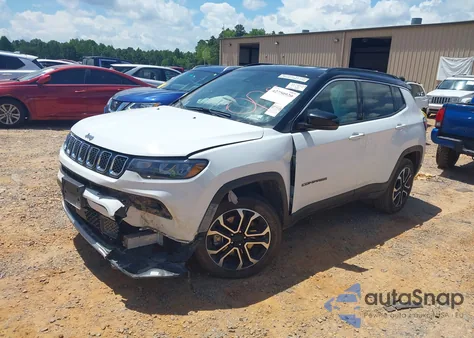 2023 Jeep Compass Limited 4X4 из США, поврежденный, VIN 3C4NJDCN8PT569144